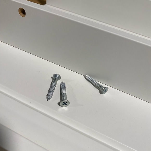 Set of (2) IKEA MOSSLANDA Picture ledge, white, 21 ¾ " - Picture 5 of 8